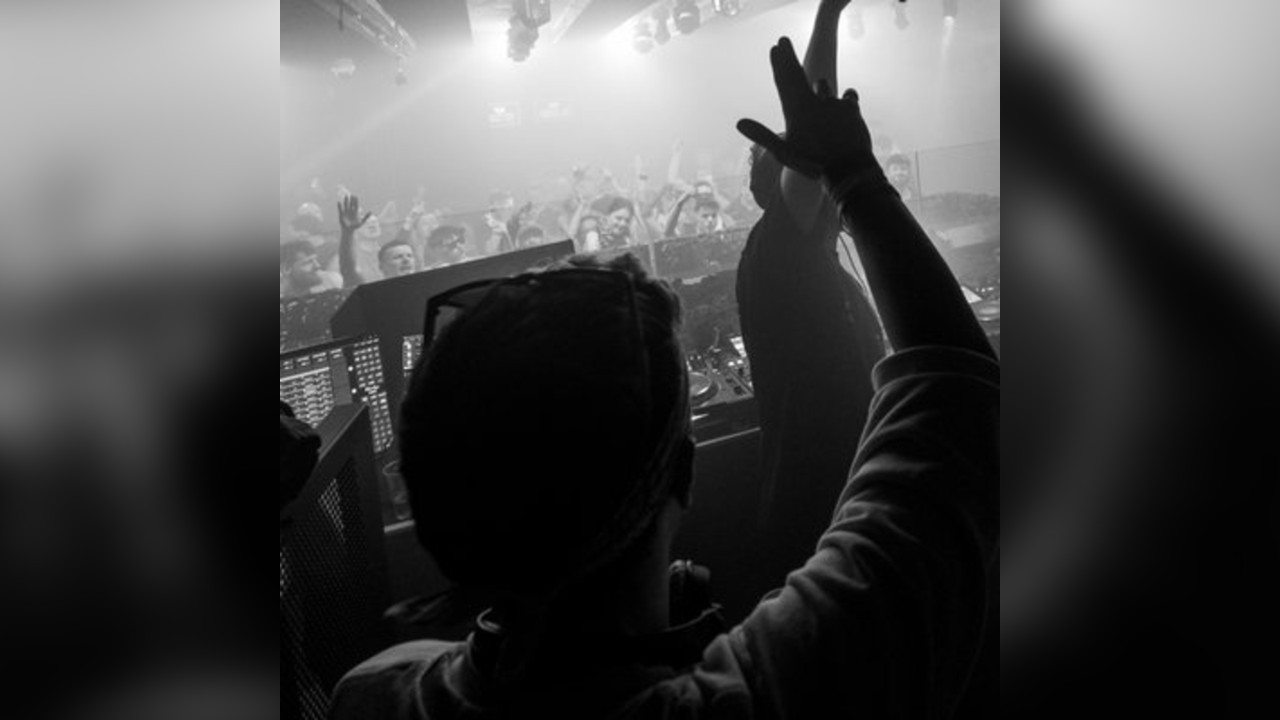 HOOKED X DISTINCT PRESENTS WHO'S NXT? w/ ***** + More
