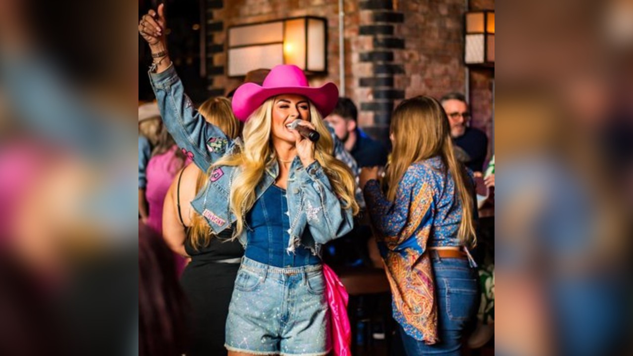 Bottomless Country Brunch with Ellie Caile