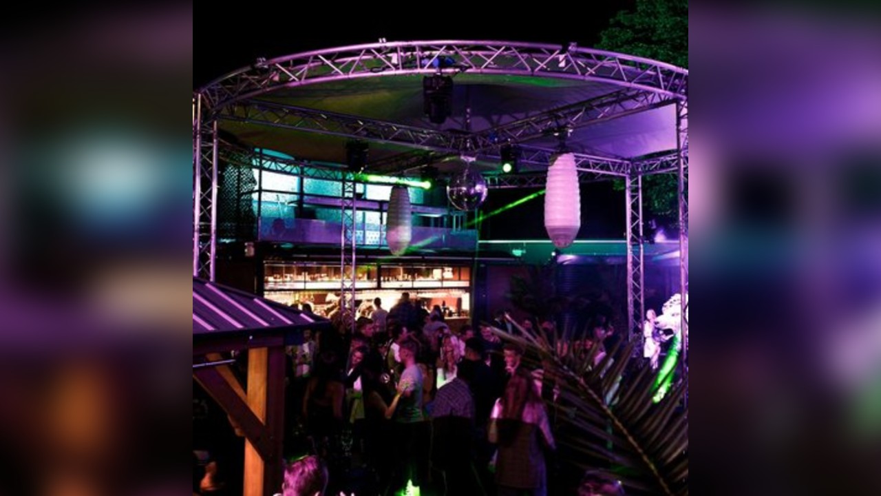 Friday at Y Club
