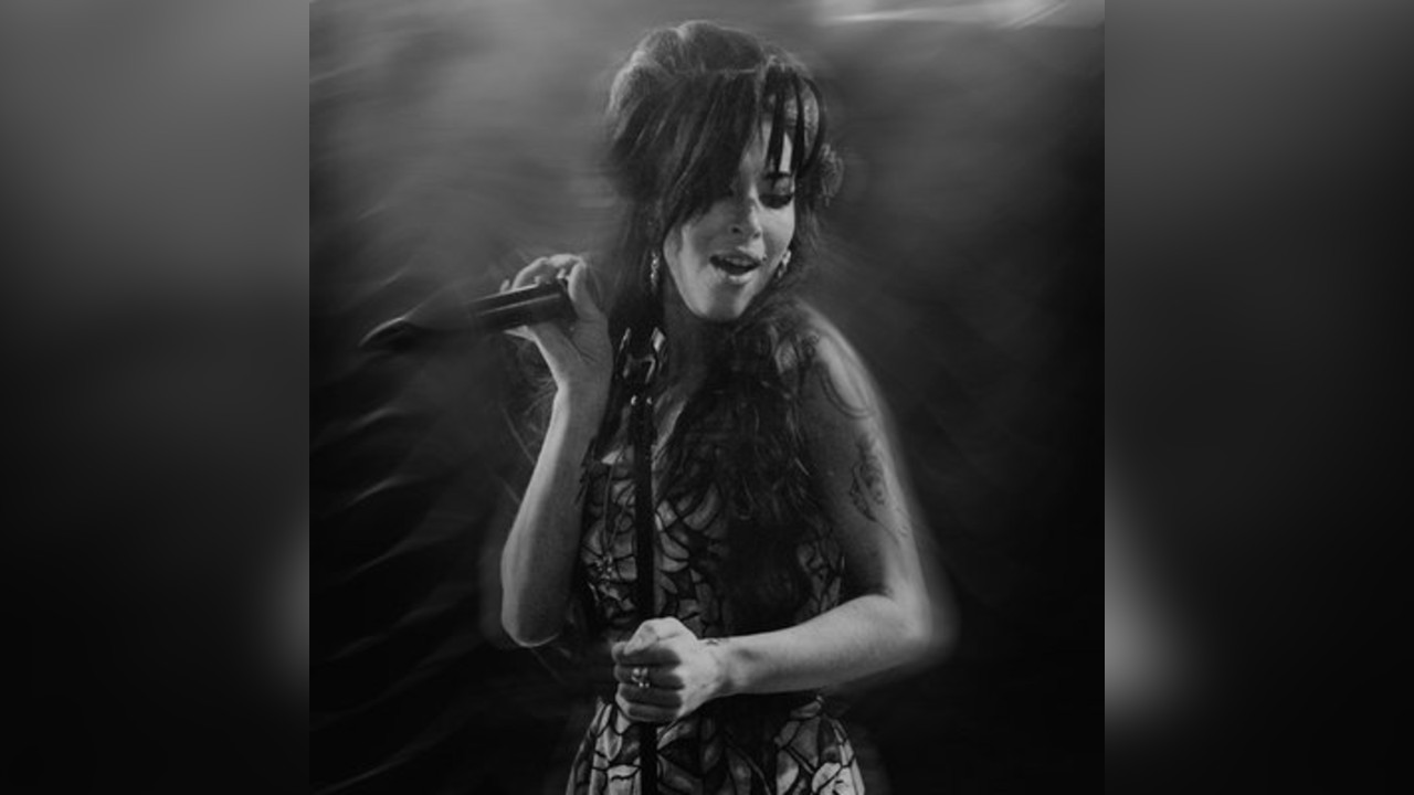 AbsoluteAmy: Live In Manchester NYD