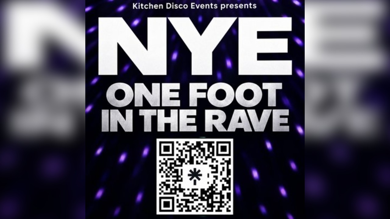 Kitchen Disco's ' One Foot In The Rave' NYE, Alsager