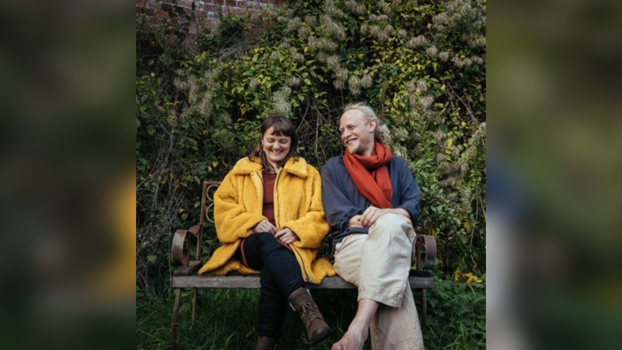 Hannah James & Toby Kuhn