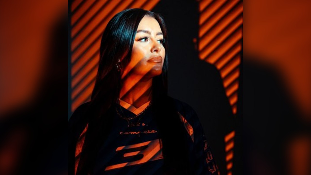 RARE Club // Ellia Jaya (Freshers Launch)