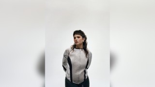 Lola Young London