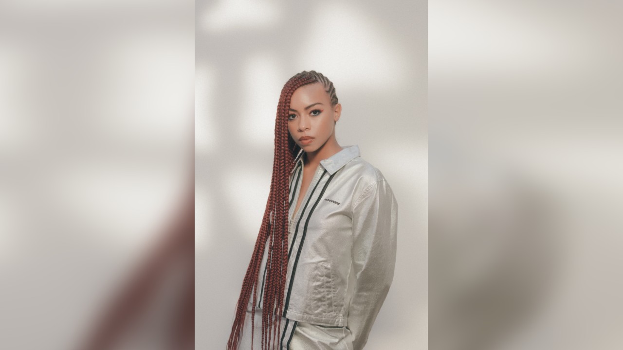 Ravyn Lenae London