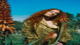 Jess Glynne