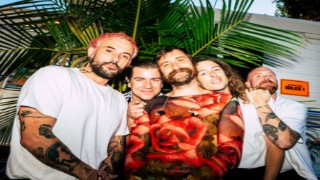 IDLES - LOVE IS THE FING