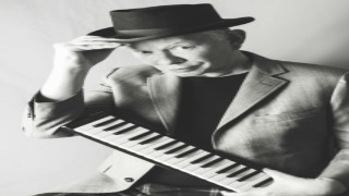 Mr Joe Jackson Presents: Two Rounds of Racket Tour